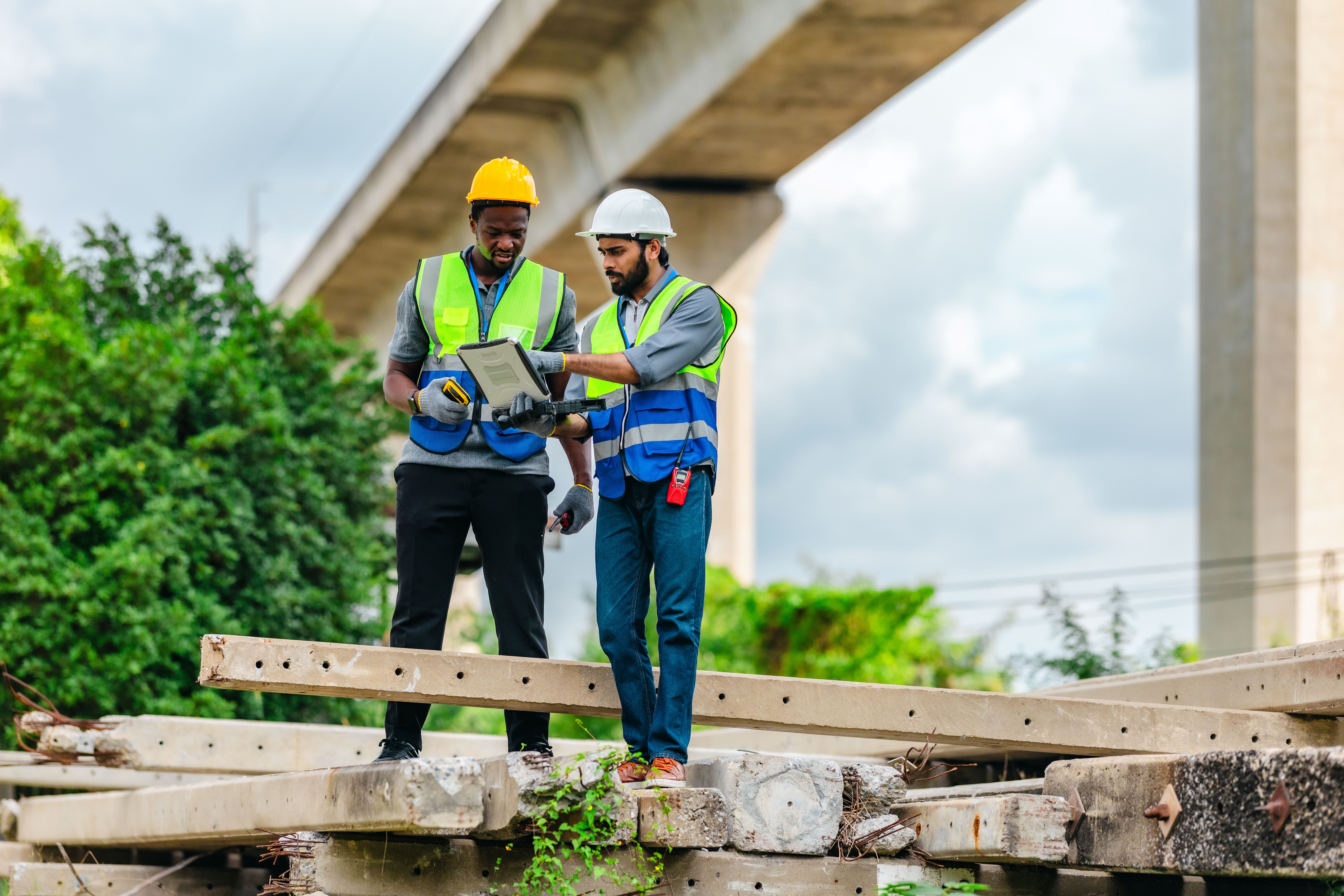 AdobeStock_1838904658_Construction.jpg